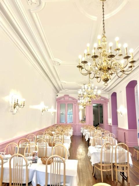 Grand Hotel De La Basilique ลูร์ด ภายนอก รูปภาพ